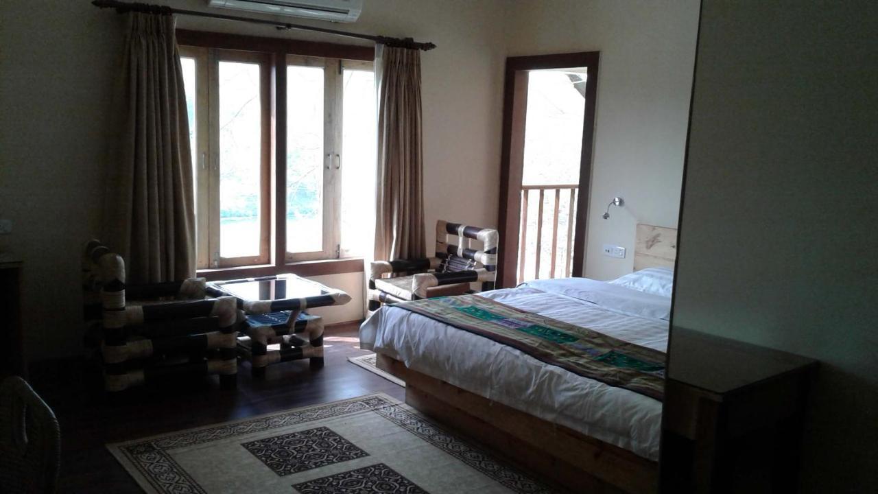 Zizina Otis Resort Guwahati Exterior foto