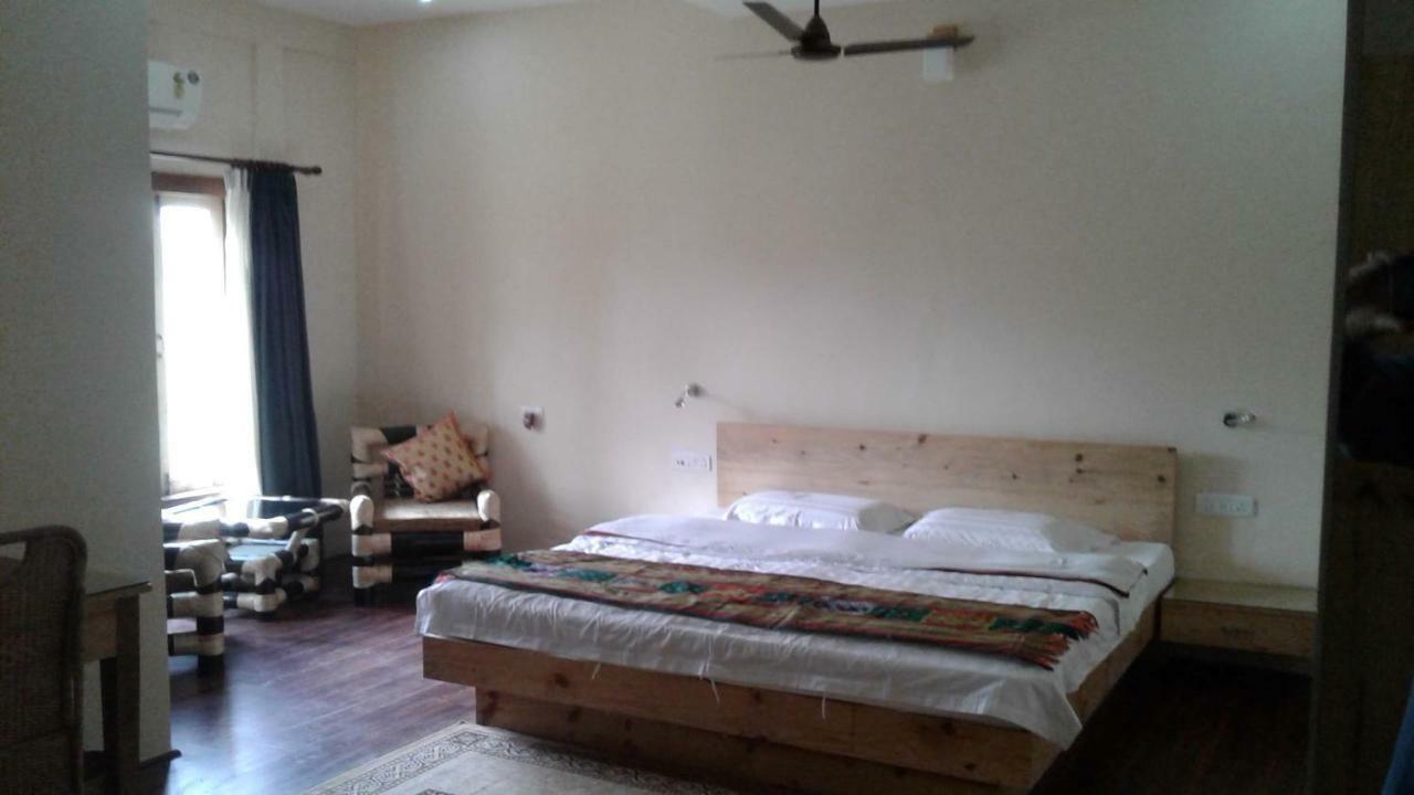 Zizina Otis Resort Guwahati Exterior foto